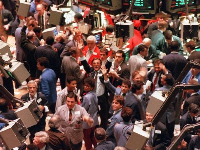 macau-daily-times-this-day-in-history-1987-shares-plunge